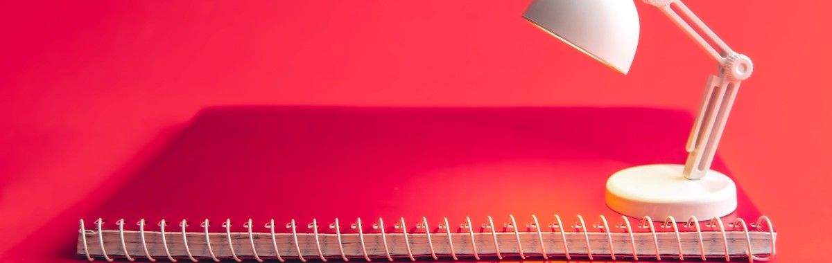 Notizbuch mit Lampe